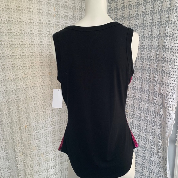 SOLD Karen Kane NWT sequin front top - Picture 6 of 8
